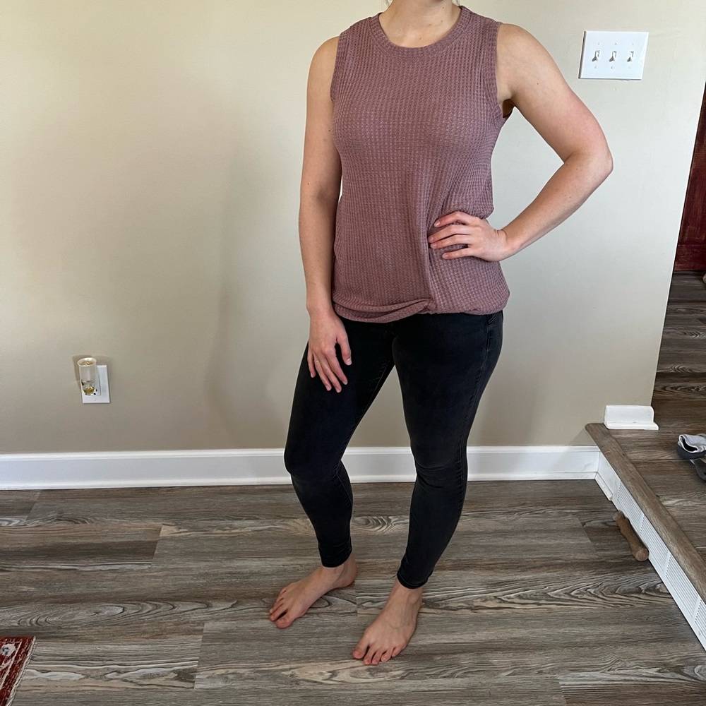 Mauve red women’s tank